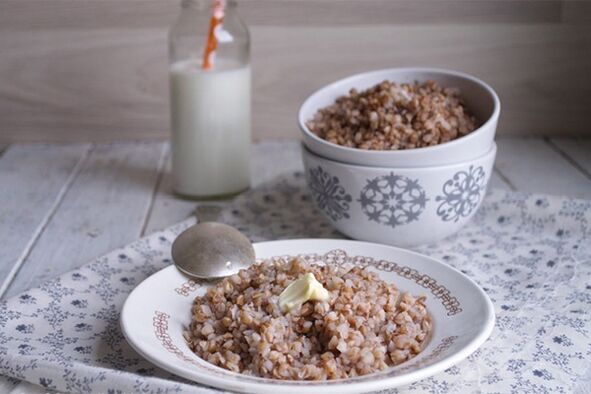 Buckwheat porridge with butter